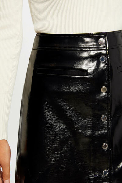 Rechte rok met knopen in vinyllook zwart vrouw