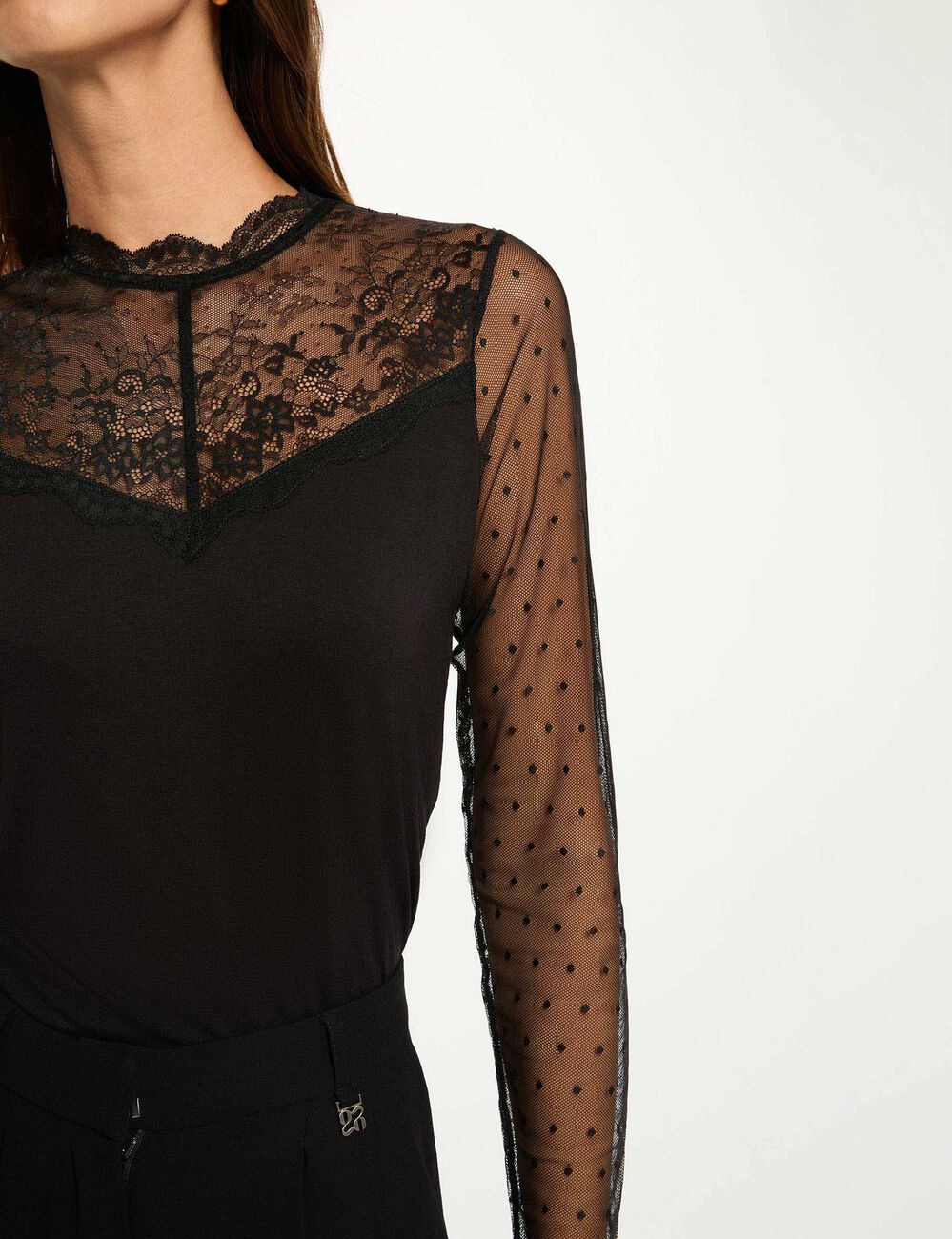 T-shirt dentelle col rond noir femme