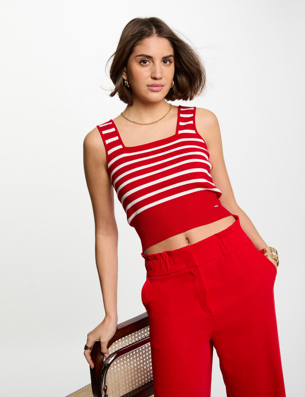 Gebreide top met brede bandjes rood vrouw