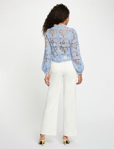 Blouse met borduursel en hoge kraag hemelsblauw vrouw