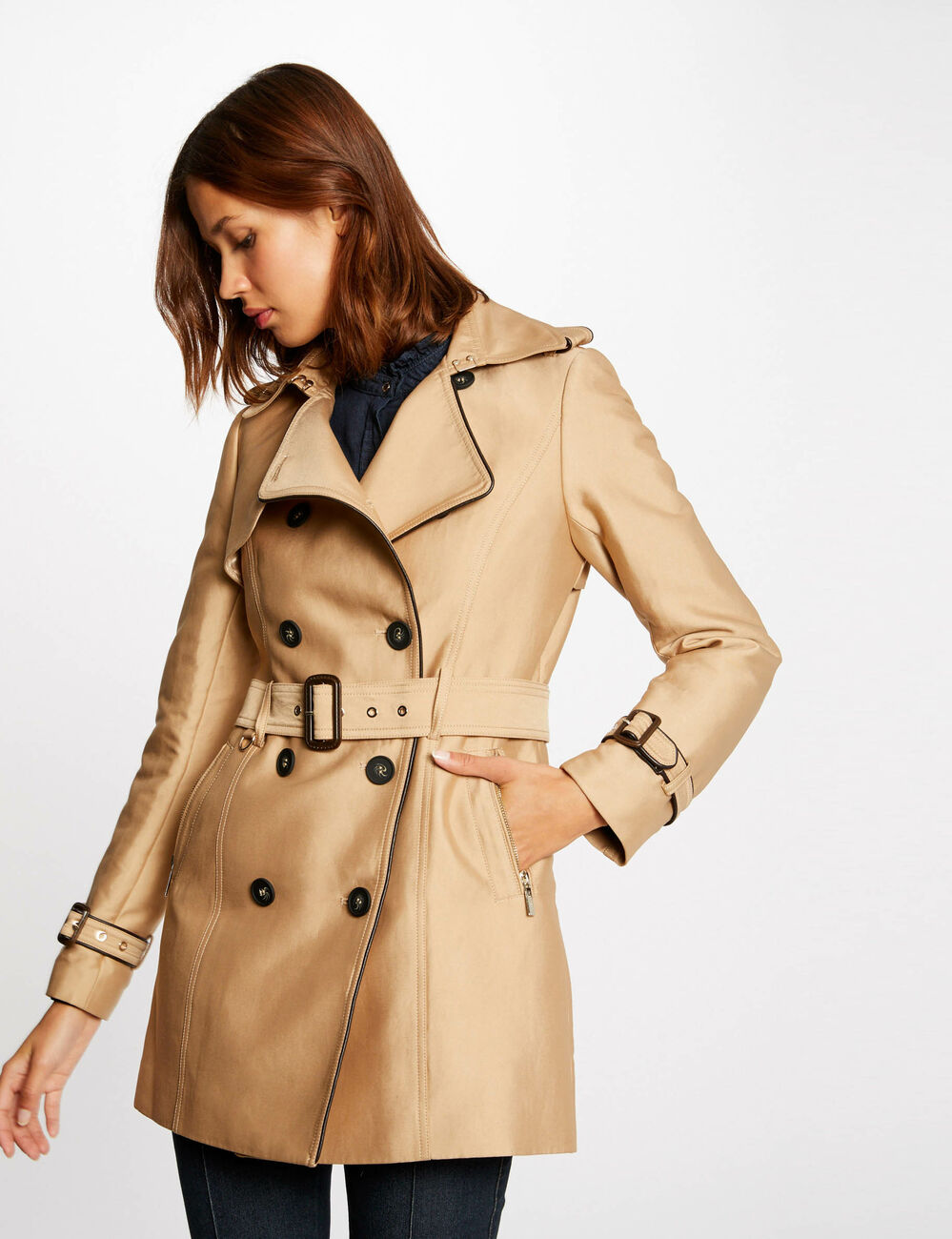 Rechte trenchcoat met knopen en ceintuur beige vrouw