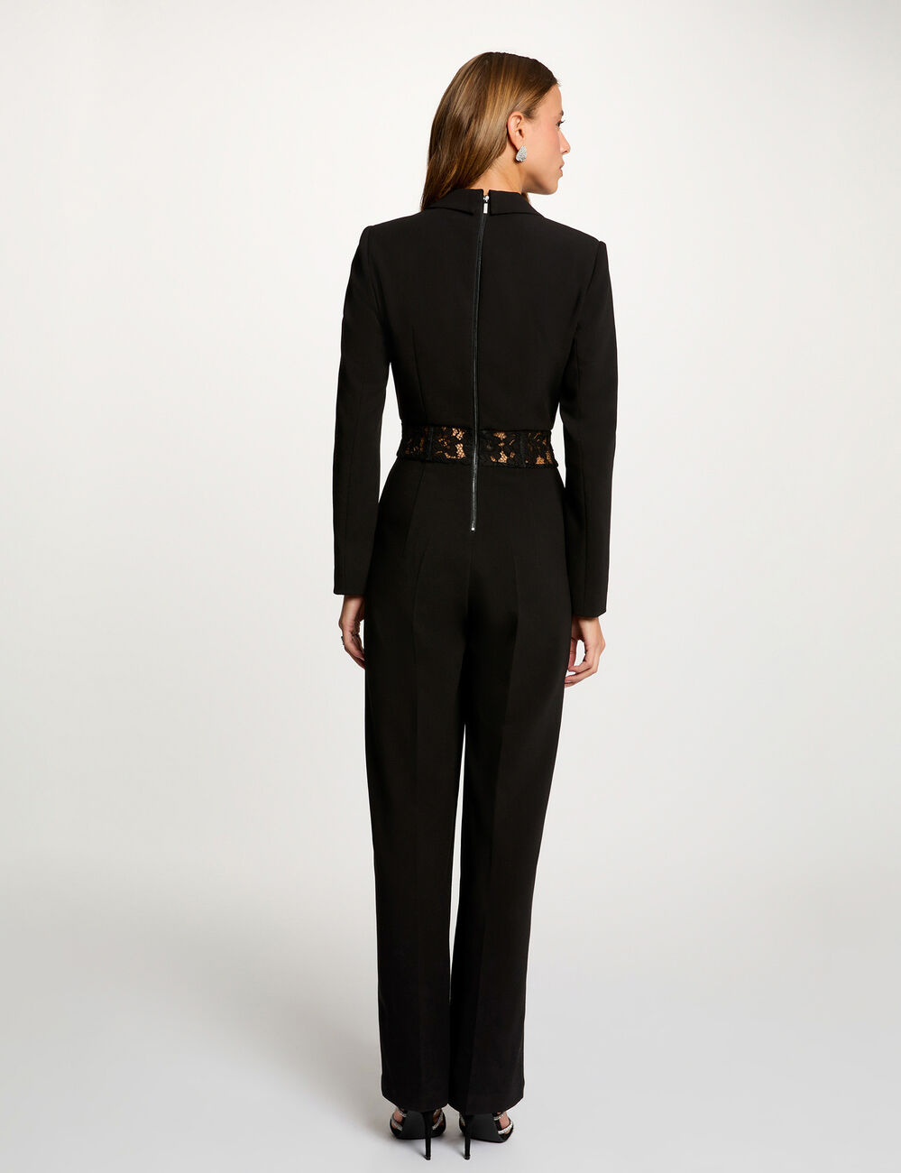 kant jumpsuit met reverskraag zwart vrouw Kant jumpsuit met reverskraag zwart vrouw