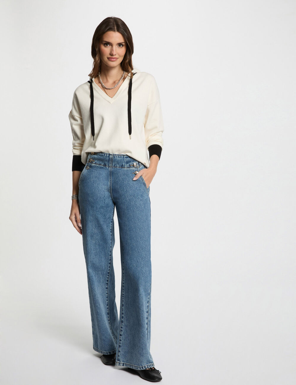 Pull col en V à capuche blanc femme