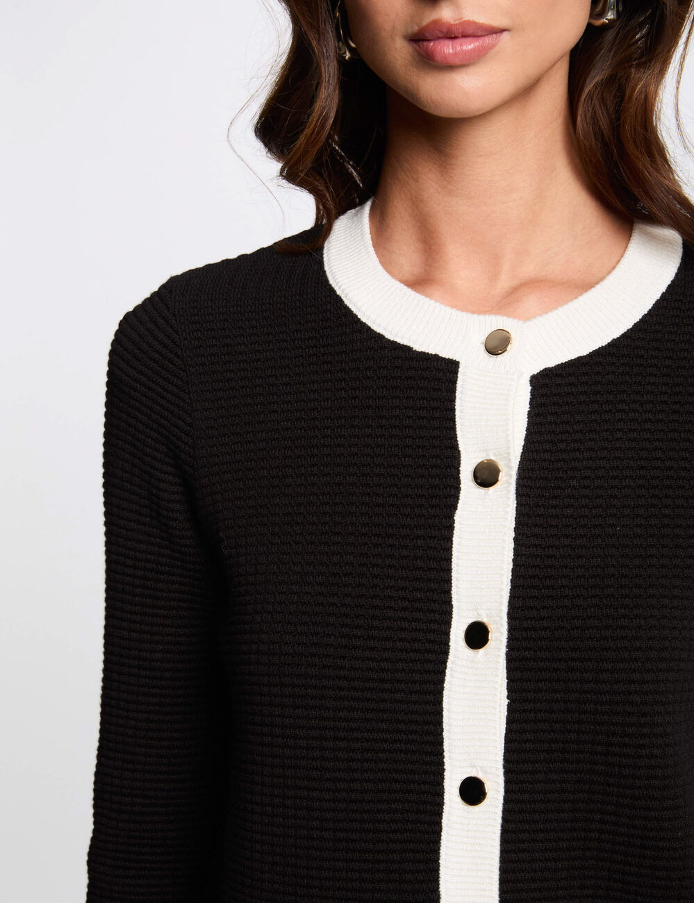 Korte cardigan met ronde hals zwart vrouw