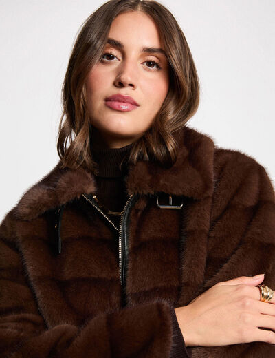 Manteau court fausse fourrure marron femme