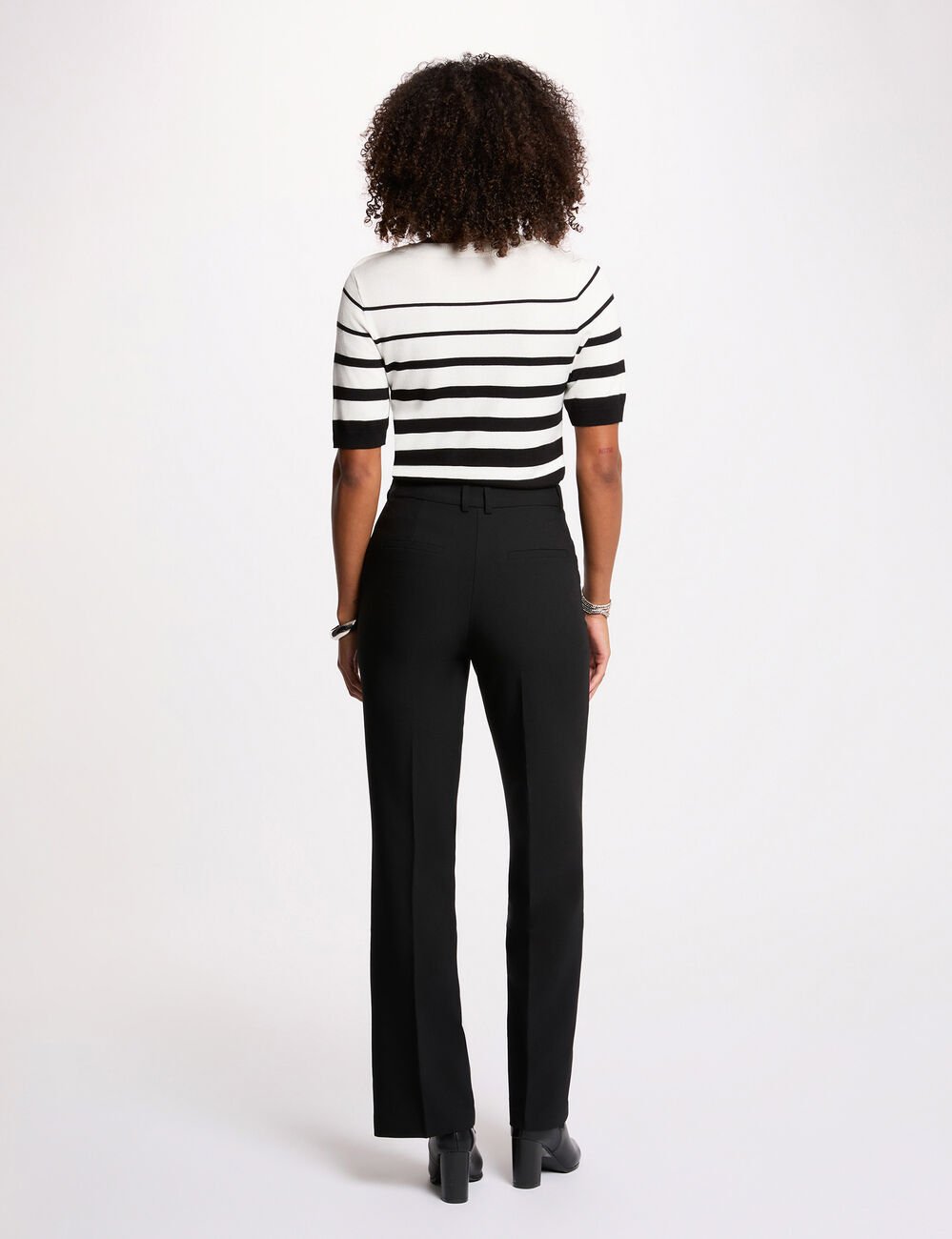 Pull ray&eacute; manches courtes blanc femme