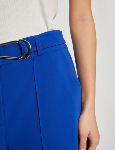 Slim-fit short met ceintuur bleu electrique vrouw