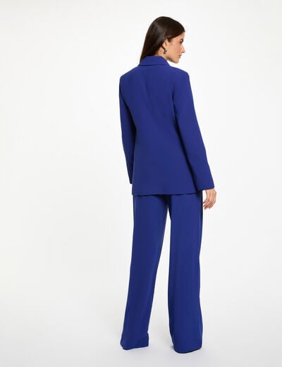 bleu pétrole vrouw