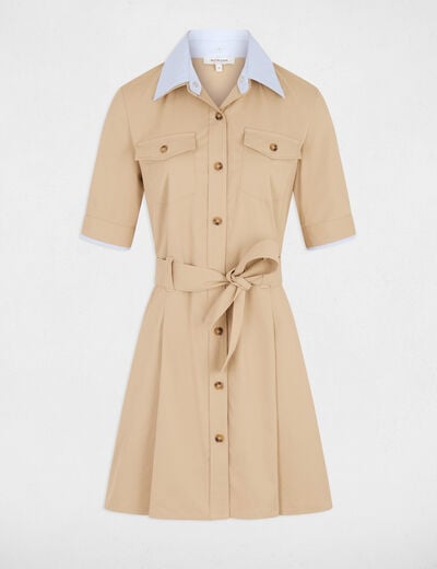 beige vrouw
