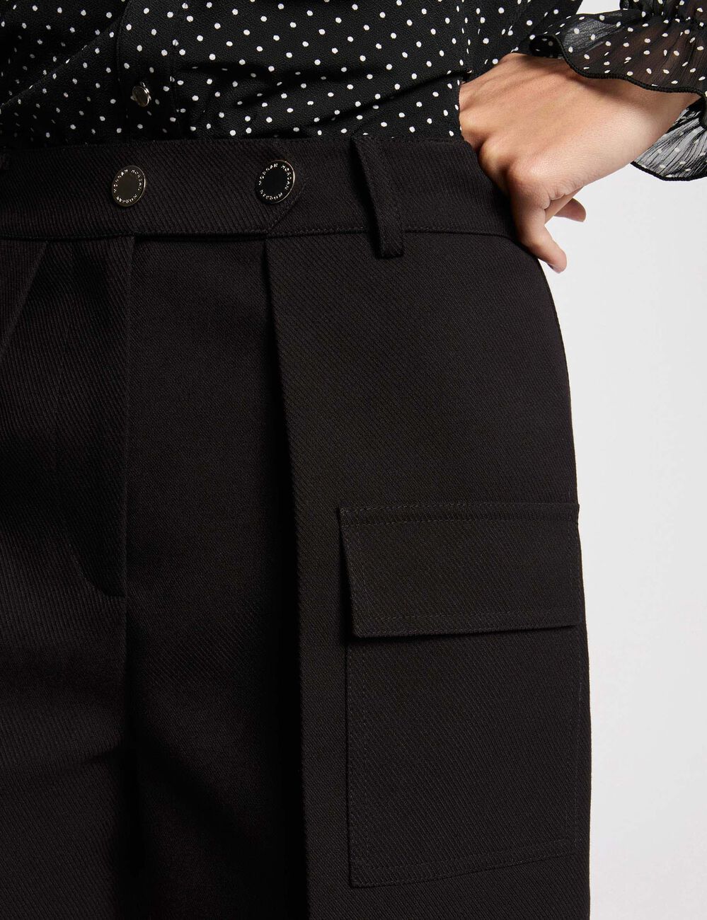Short droit poches à rabat noir femme