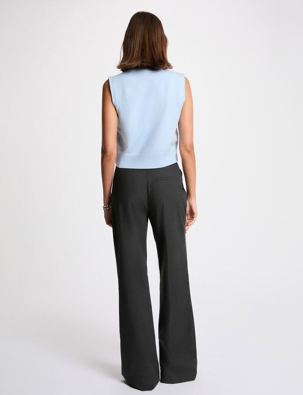 Mouwloze geborduurde trui hemelsblauw vrouw