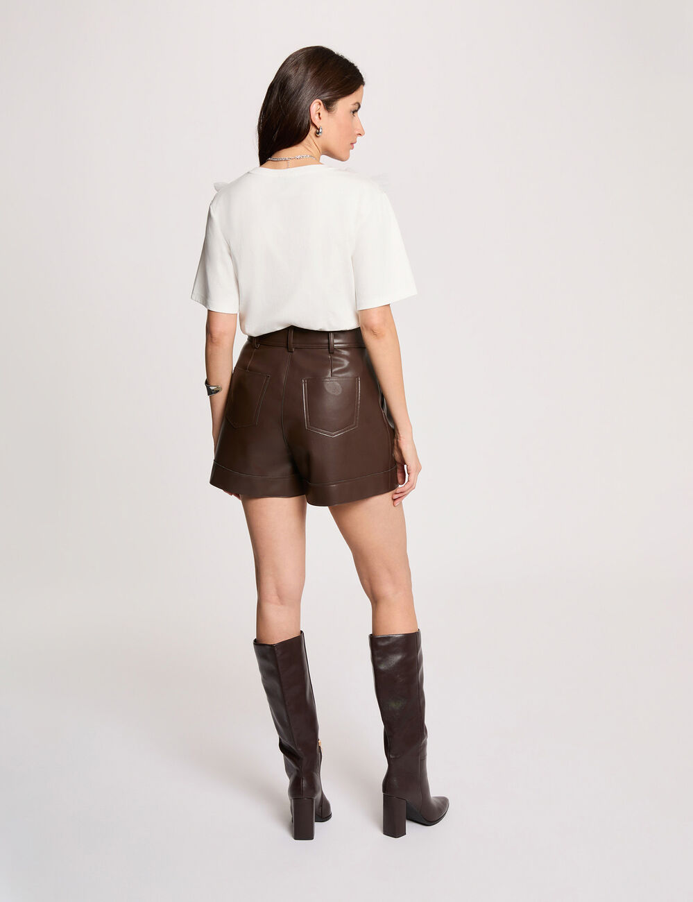 Short ajust&eacute; simili cuir marron femme