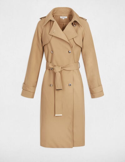beige vrouw