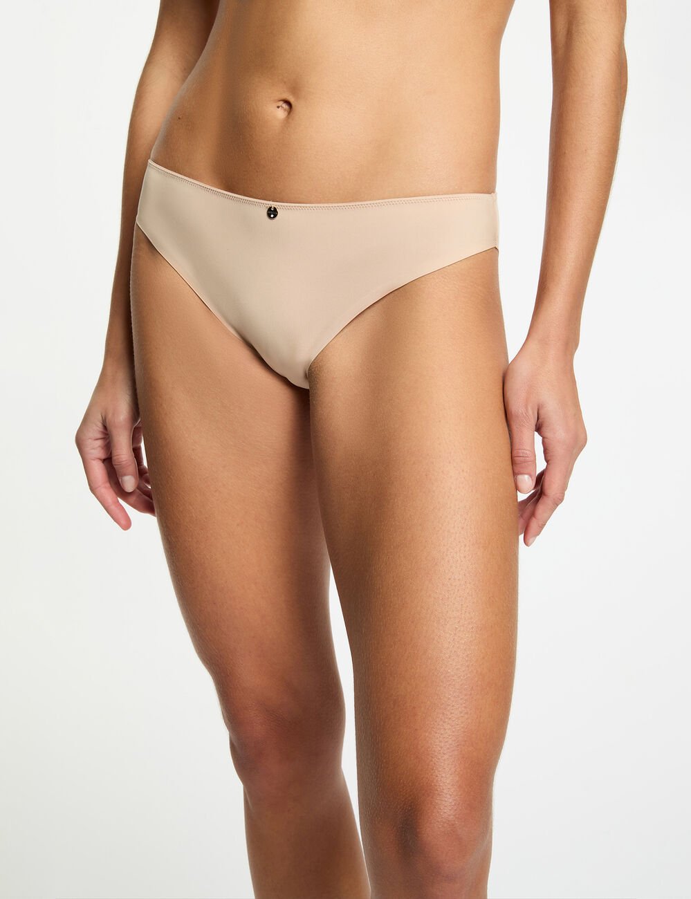 Tanga beige vrouw