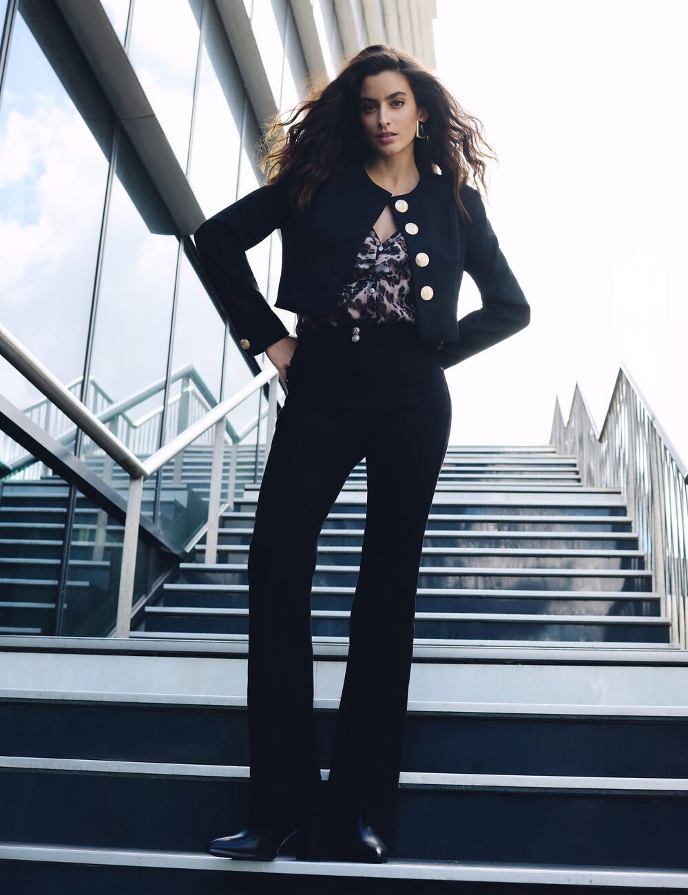 Veste courte sans manches noir femme