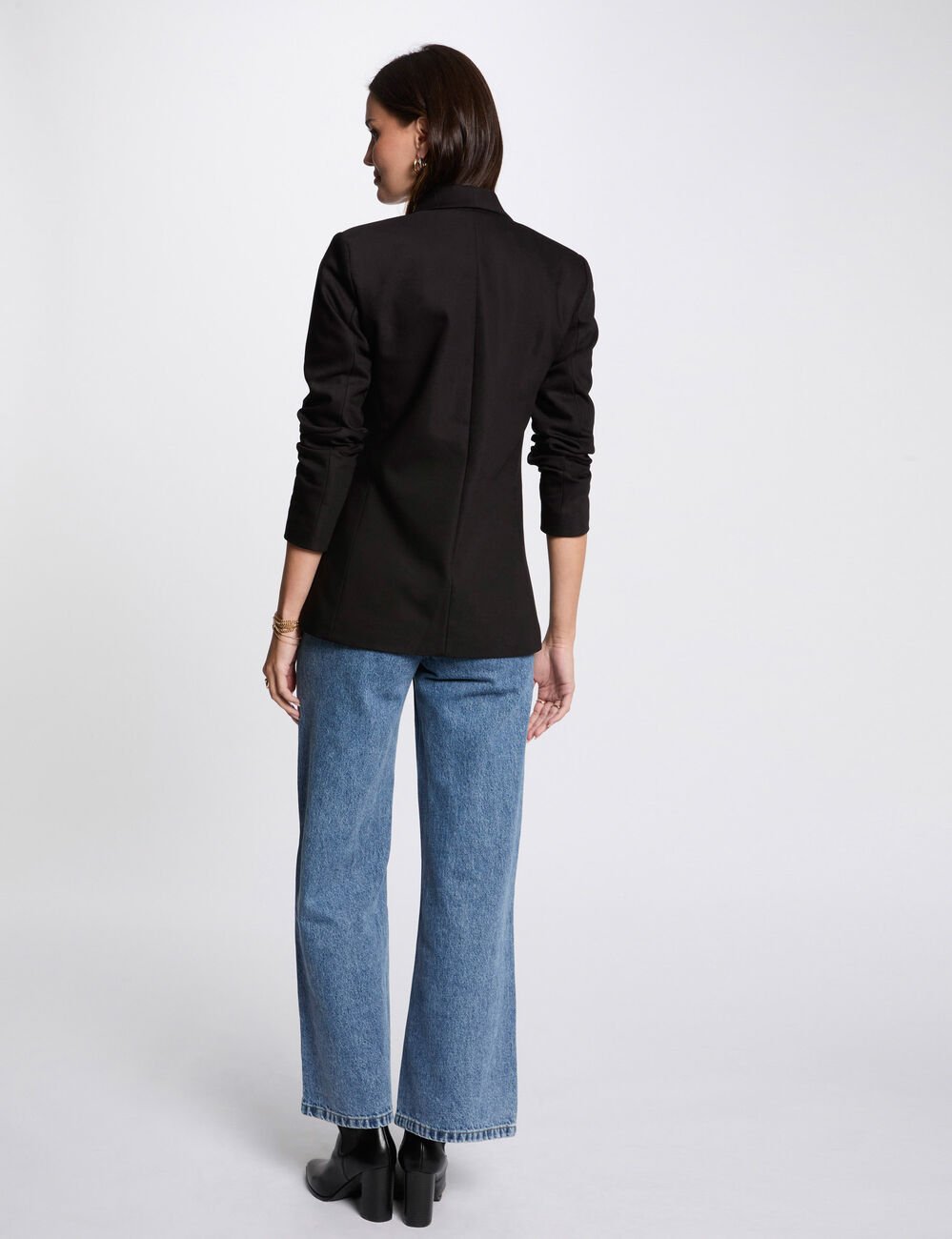 Korte jas met sjaalkraag zwart vrouw