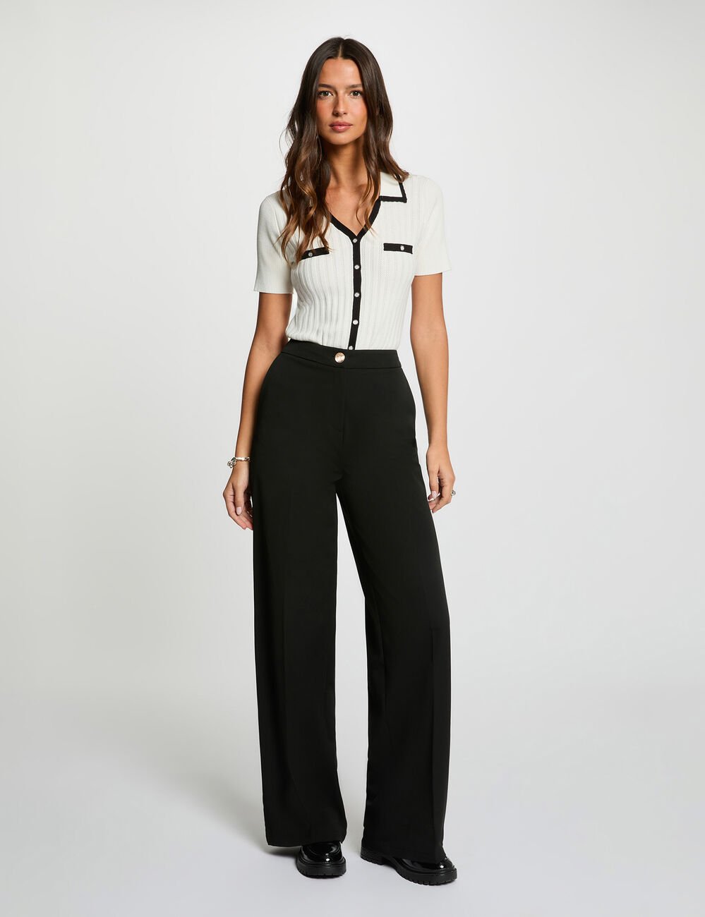 Getailleerde trui met reverskraag helder wit vrouw