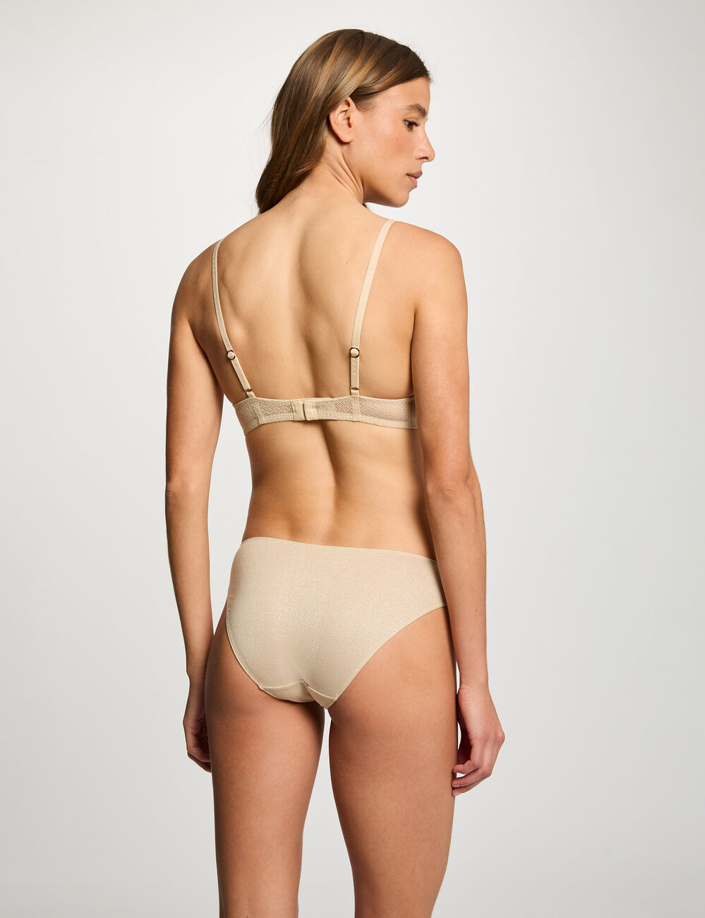 Bh met cups beige vrouw