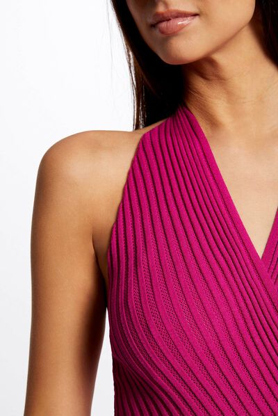 Robe pull ajustée dos ouvert framboise femme