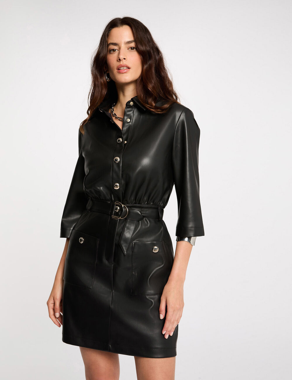 Robe courte droite simili cuir noir femme