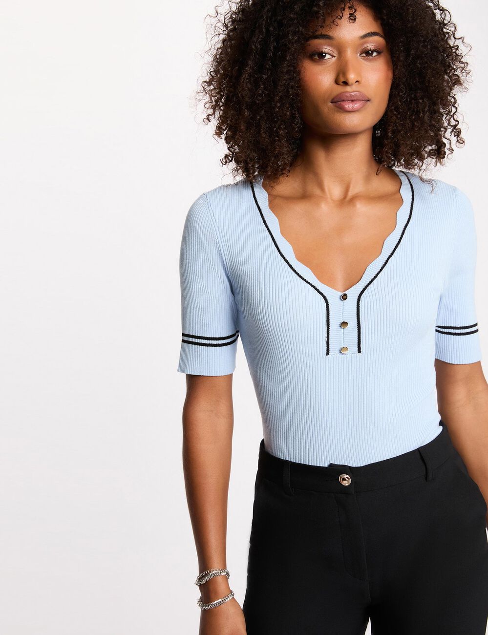 Getailleerde V-hals trui hemelsblauw vrouw