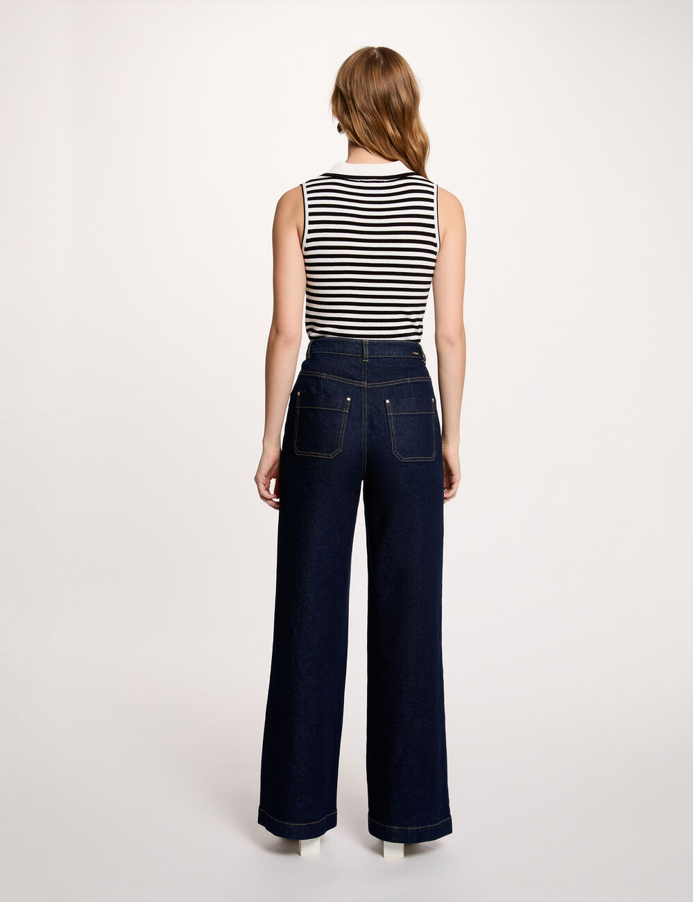 Pull ajust&eacute; col &agrave; revers blanc femme