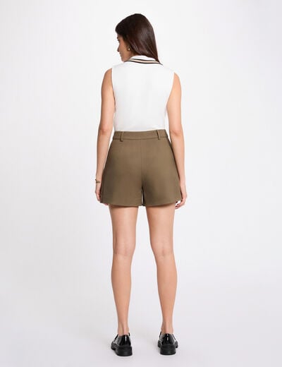 Rechte short met klepzakken brons vrouw