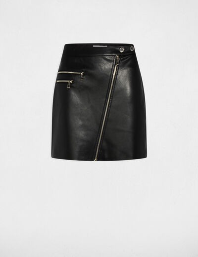 Nauwsluitende korte rok zwart vrouw