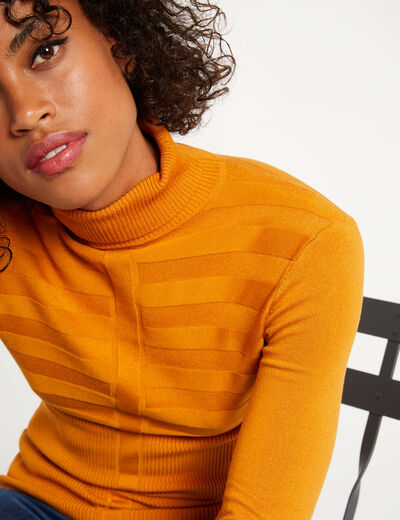 Pull col roul&eacute; ajust&eacute; moutarde femme