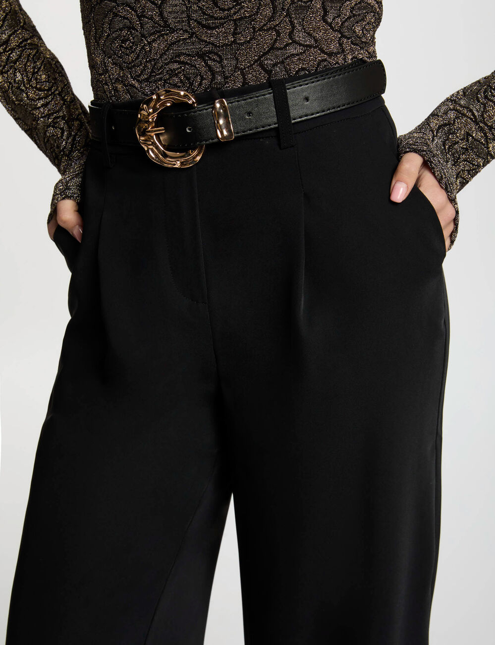Vloeiende flare broek zwart vrouw