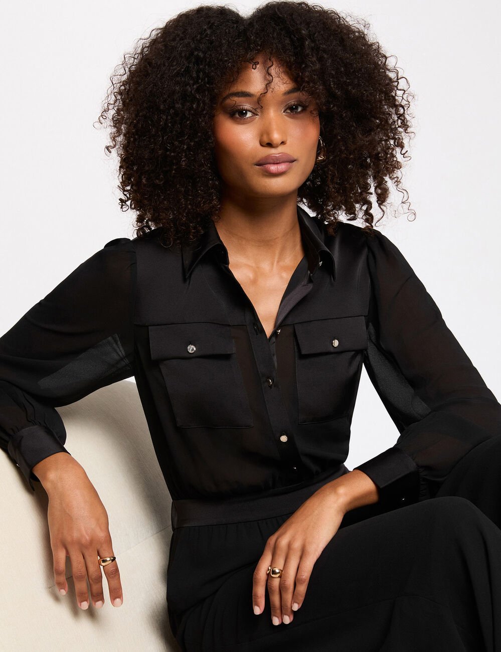 Vloeiende jumpsuit met reverskraag zwart vrouw