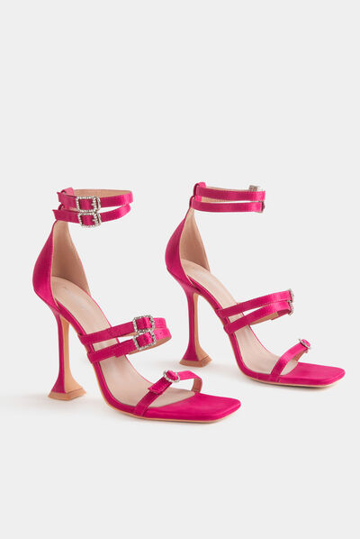 Sandalen met hak en juweeldetails roze vrouw