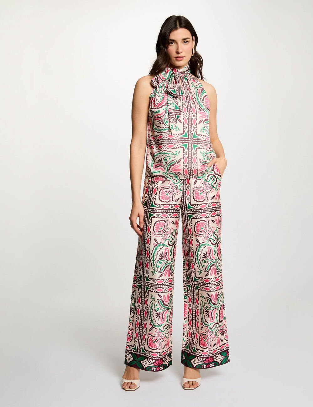 Blouse satin&eacute;e col montant multicolore femme