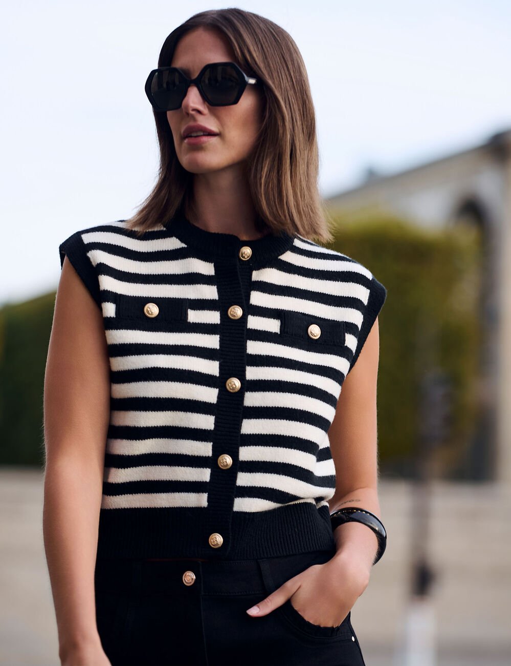 Gilet ray&eacute; sans manches ivoire femme