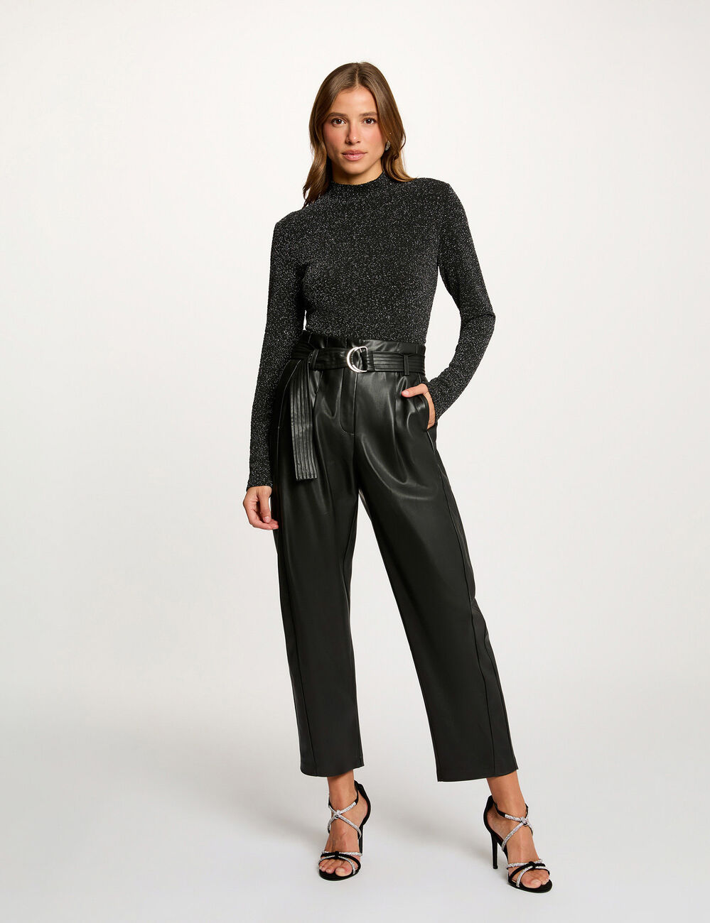 T-shirt court col montant couleur argent femme