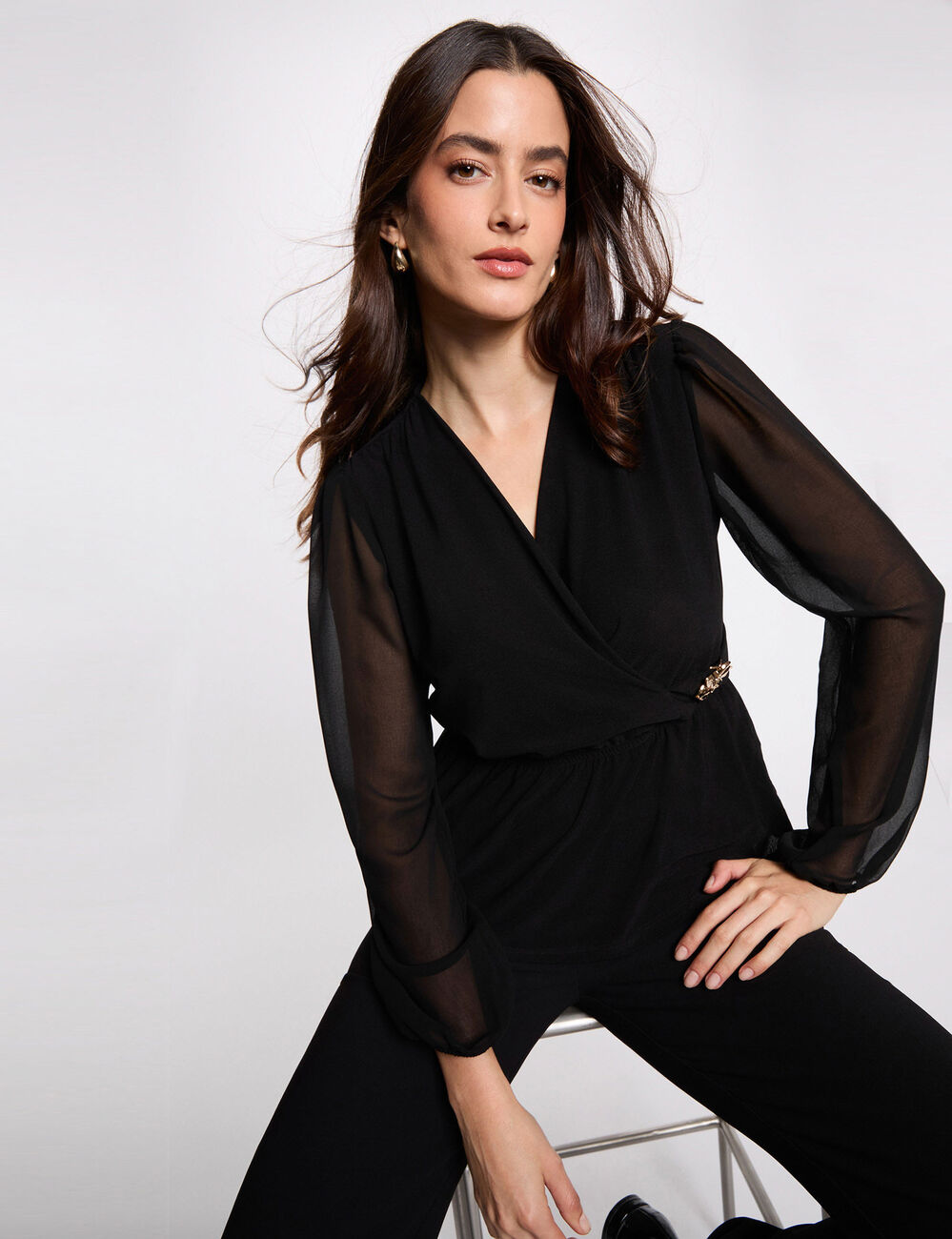 T-shirt cache-coeur col v noir femme