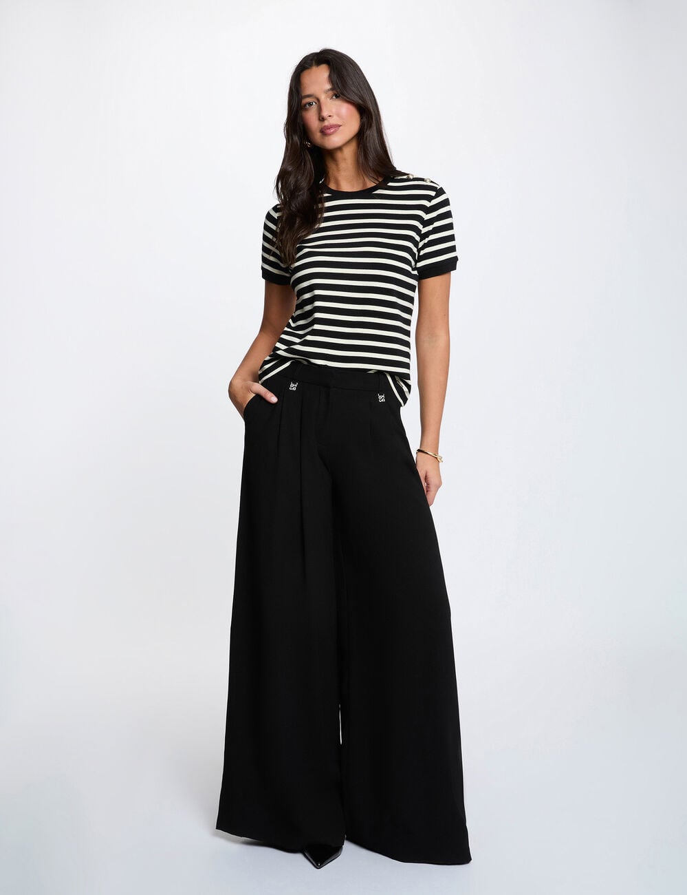 T-shirt ray&eacute; col rond noir femme