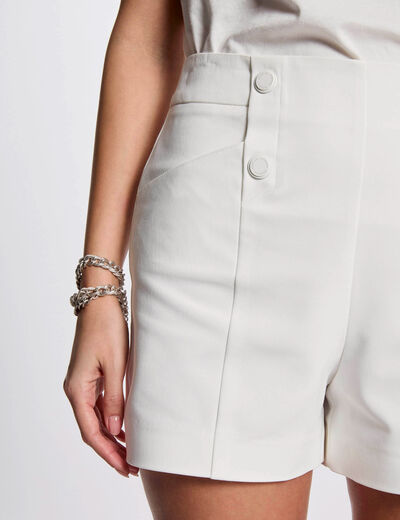 Short droit à pinces blanc femme