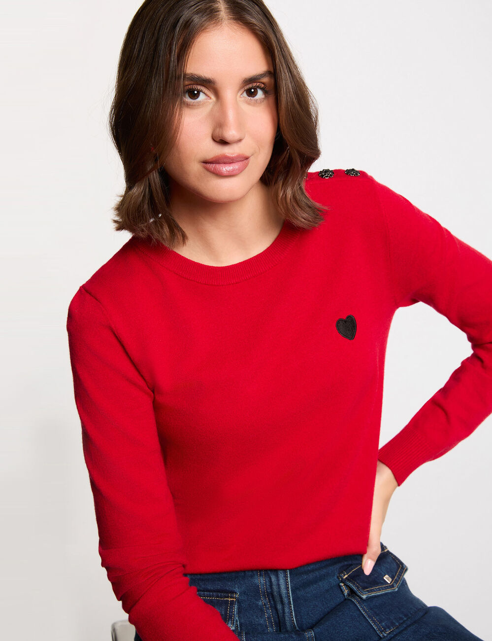 Trui met ronde hals en knopen rood vrouw