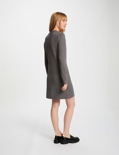 Gebreide jurk met ronde hals donkergrijs vrouw