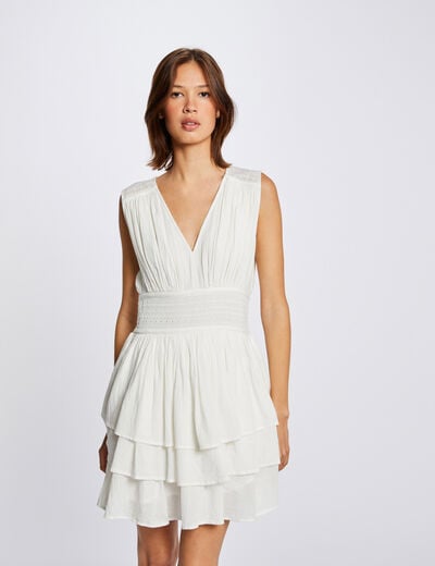 Robe &eacute;vas&eacute;e avec volants et broderie ecru femme