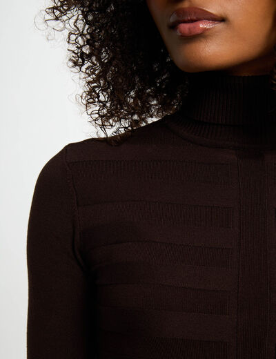 Pull col roulé ajusté marron foncé femme