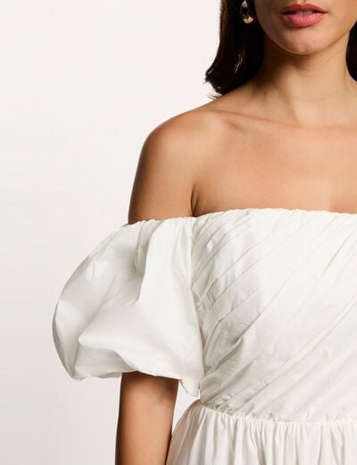 Korte jurk met pofmouwen helder wit vrouw