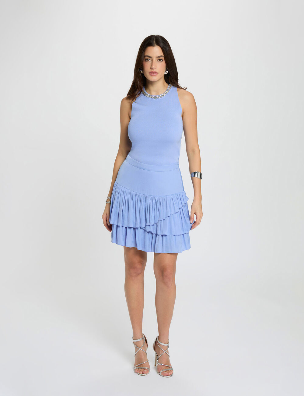 Nauwsluitende korte rok bleu vrouw