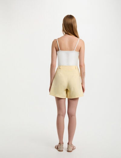 Short droit jaune pastel femme