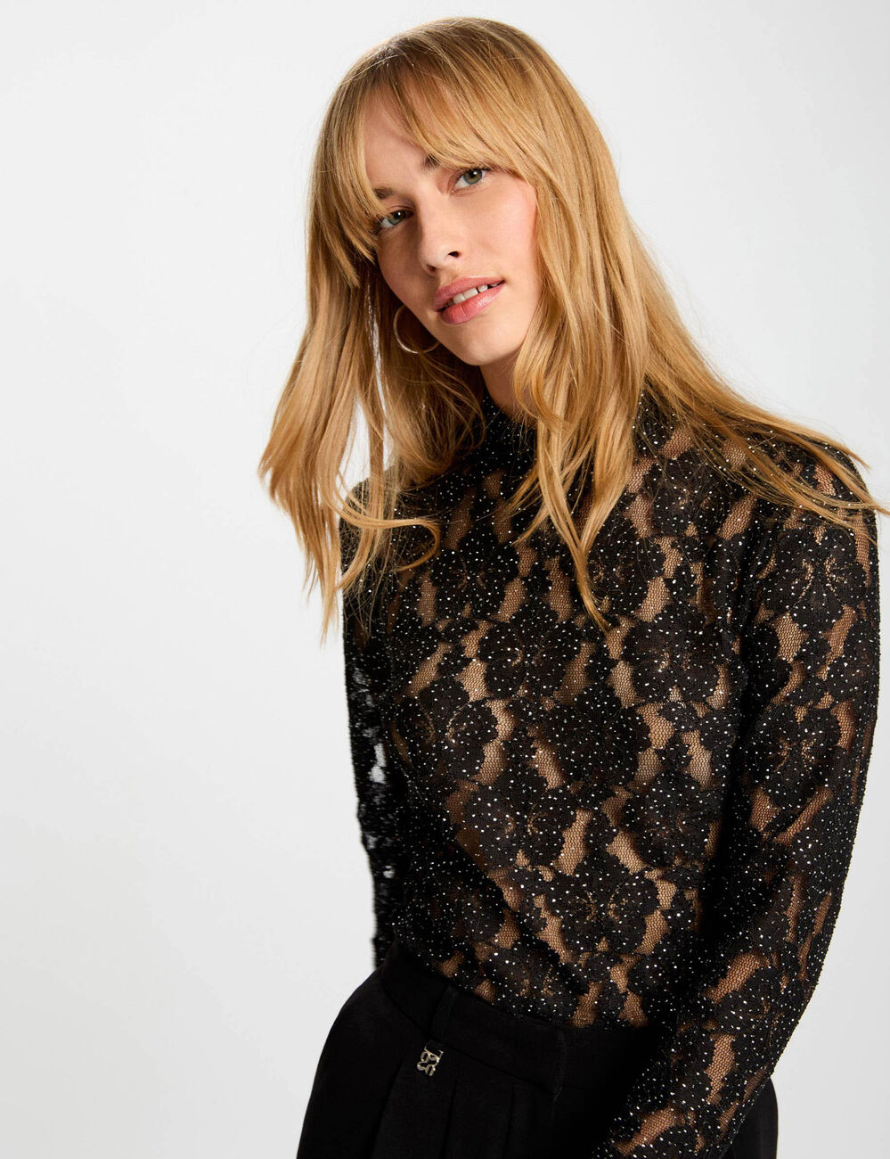 Kant T-shirt met opengewerkt patroon zwart vrouw