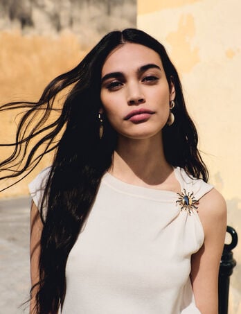 Top asym&eacute;trique sans manches ivoire femme