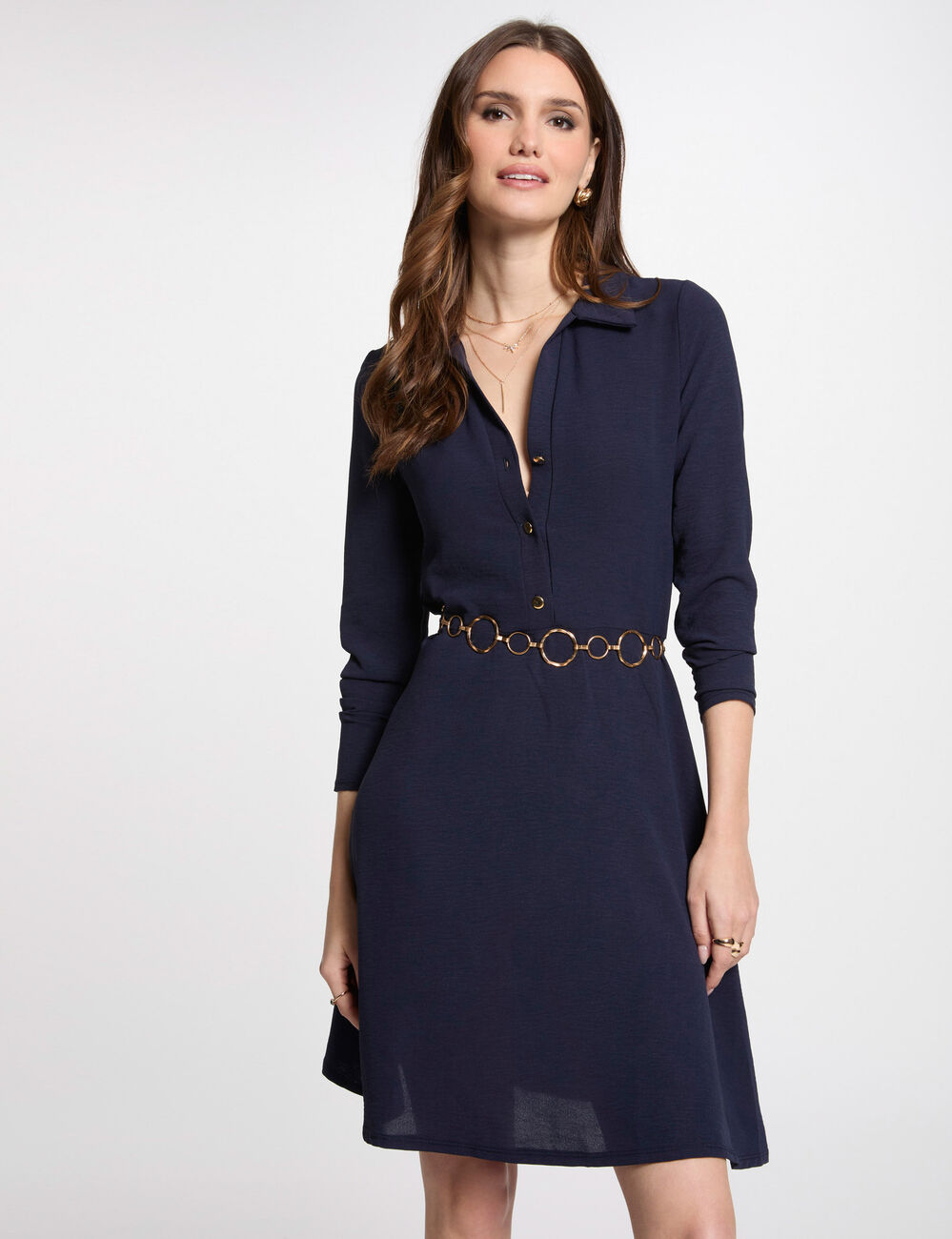 Korte, vloeiende jurk marineblauw vrouw
