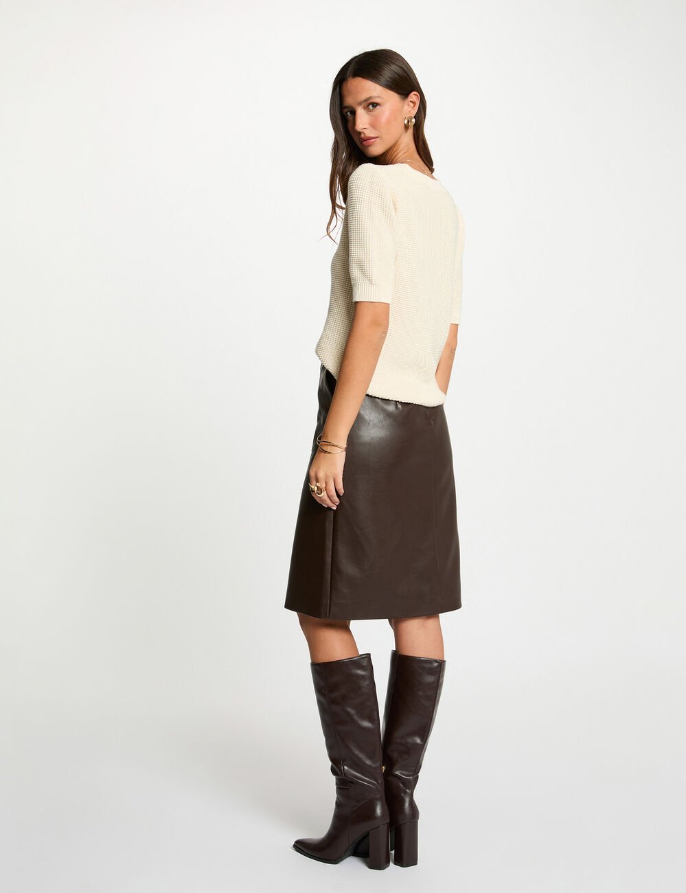 Gilet ajust&eacute; col v ivoire femme