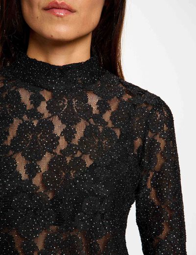 T-shirt dentelle ajour&eacute; noir femme